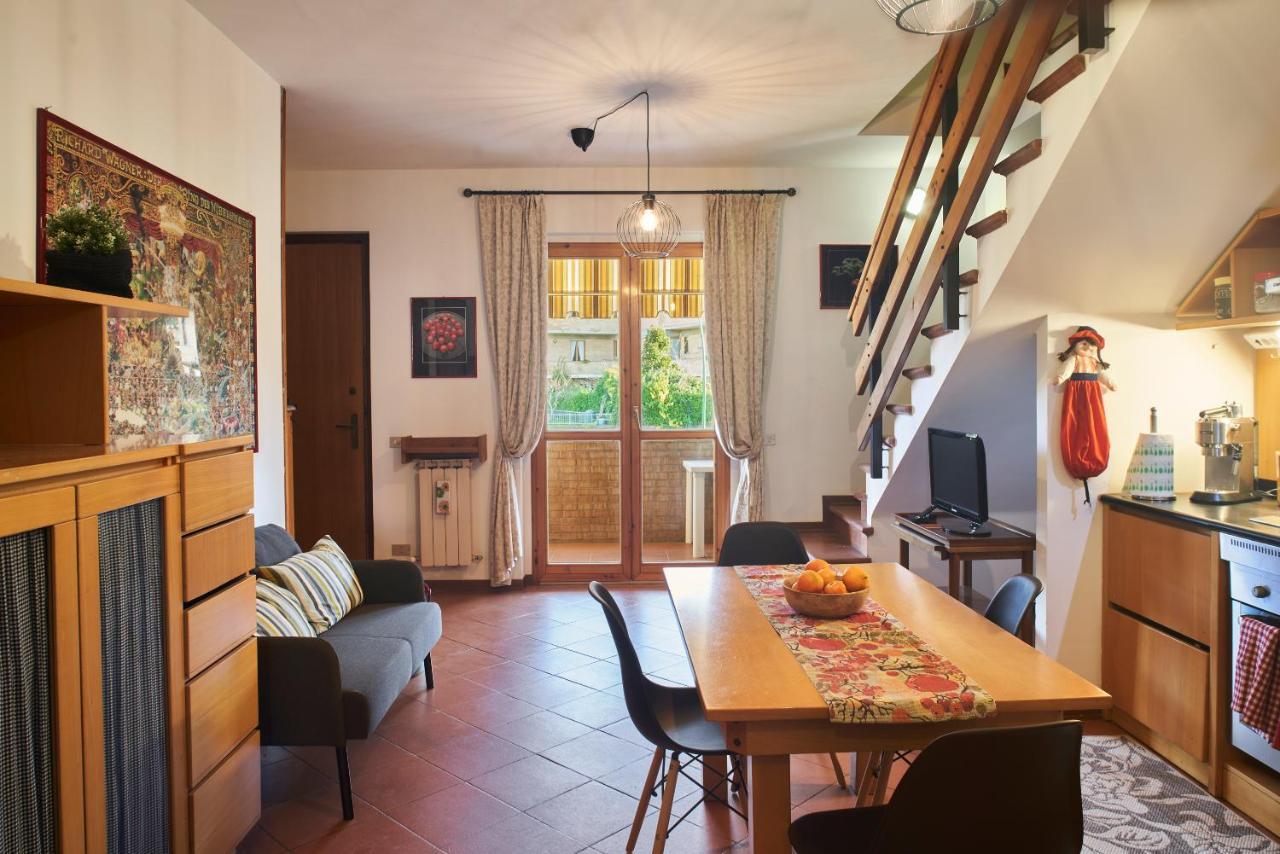 Ferienwohnung Little Brick House On Siena Hills With Balconies Exterior foto